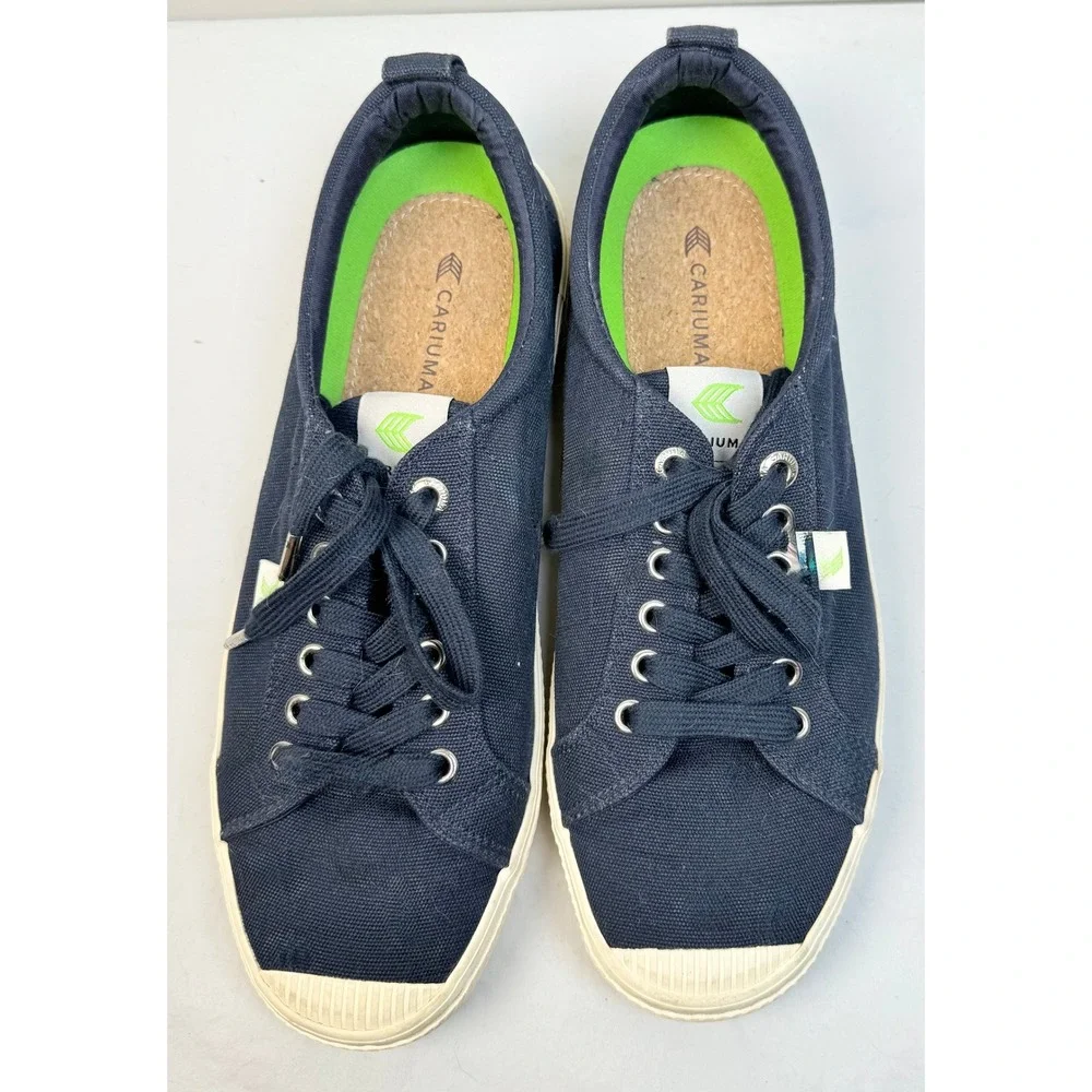 Cariuma OCA Low Canvas Sneakers Mens 9.5 Womens 11 Navy Blue Low Top